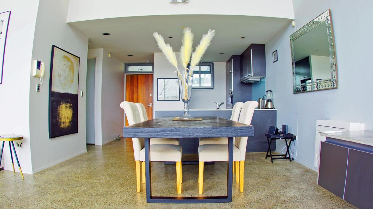 אוקלנד City Fringe Apartment With Sky Tower And City Views מראה חיצוני תמונה